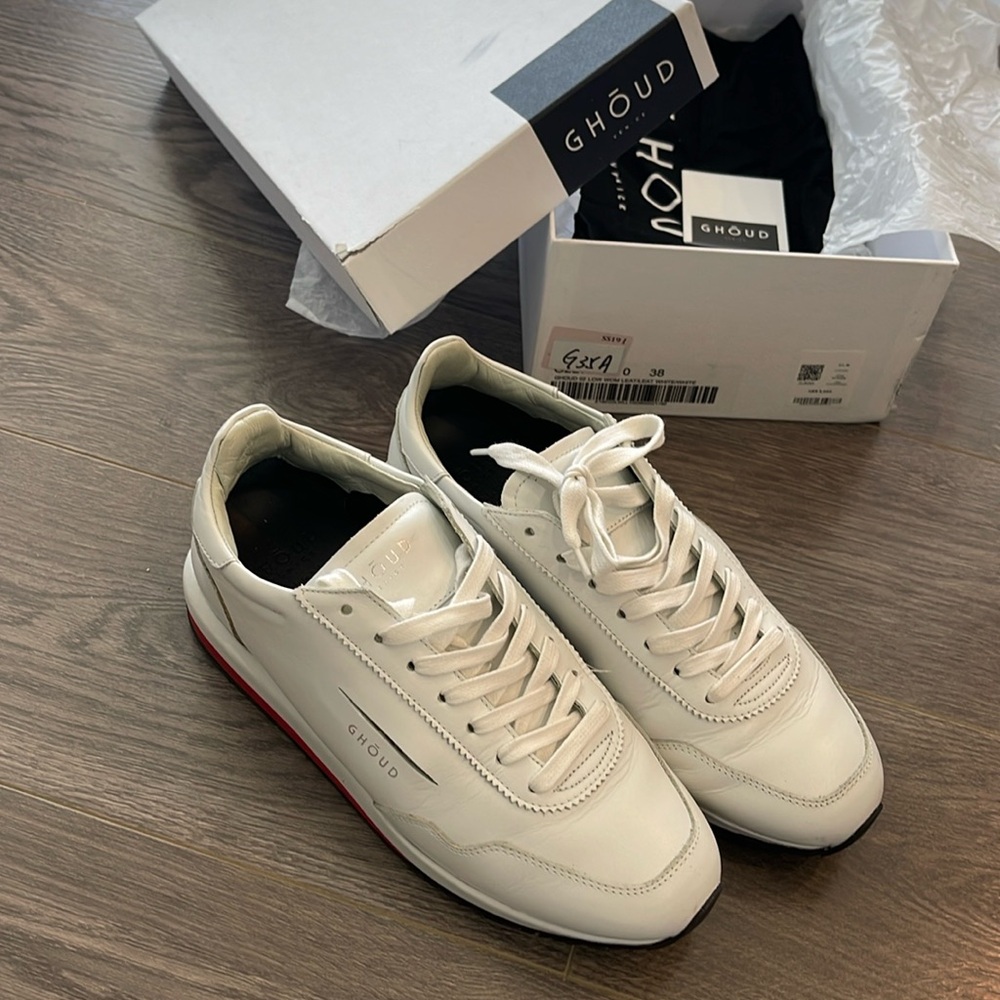 Ghoud Sneakers, size 38